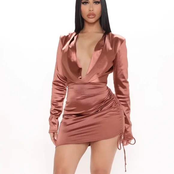 Fashion Nova | Dresses | Long Sleeve Low Cut Dress | Poshmark